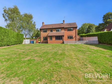 5 bedroom Detached house for sale in Stafford Road, Stone, ST15