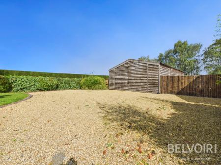 5 bedroom Detached house for sale in Stafford Road, Stone, ST15
