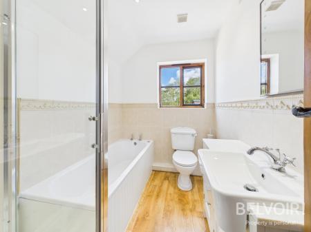 5 bedroom Detached house for sale in Stafford Road, Stone, ST15