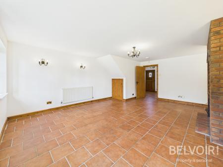 5 bedroom Detached house for sale in Stafford Road, Stone, ST15