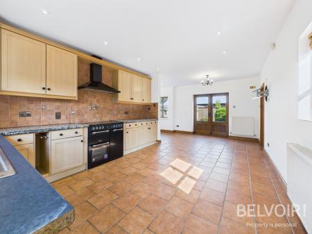 5 bedroom Detached house for sale in Stafford Road, Stone, ST15