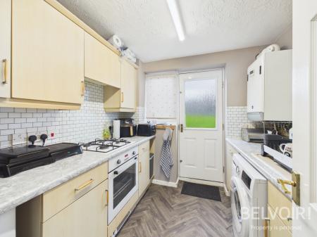 2 bedroom Flat for sale in Navigation Loop, Stone, ST15