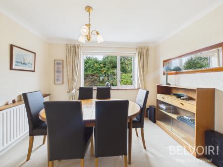 4 bedroom Detached house for sale in Aldbury Close, Parkside, Stafford, ST16
