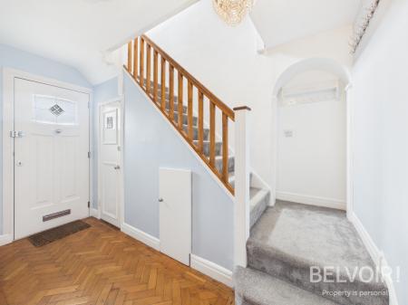 5 bedroom Semi-detached house for sale in Barnfield, Penkhull, Stoke On Trent, ST4