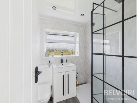 4 bedroom Semi-detached house for sale in Doxeyfields, Stafford, ST16