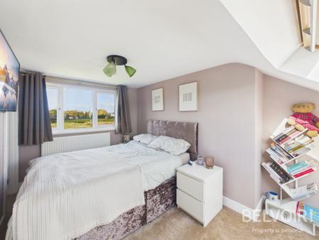 4 bedroom Semi-detached house for sale in Doxeyfields, Stafford, ST16