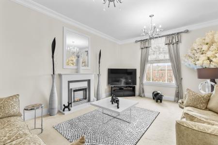 2 bedroom Apartment for sale in 159 Birmingham Road, Wylde Green, Sutton Coldfield, B72