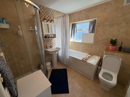 3 bedroom Semi-detached house to let in Kittoe Road, Sutton Coldfield, Sutton Coldfield, B74