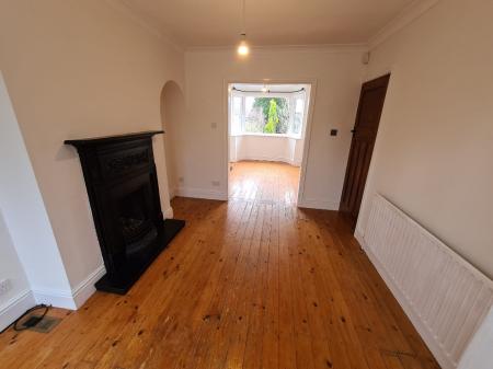 3 bedroom Semi-detached house to let in Clarence Road, Four Oaks, Sutton Coldfield, B74