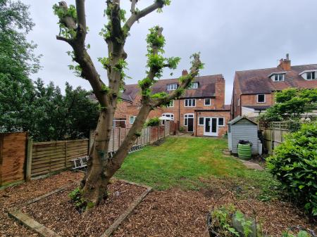 4 bedroom Semi-detached house to let in Royal Road, Sutton Coldfield, B72