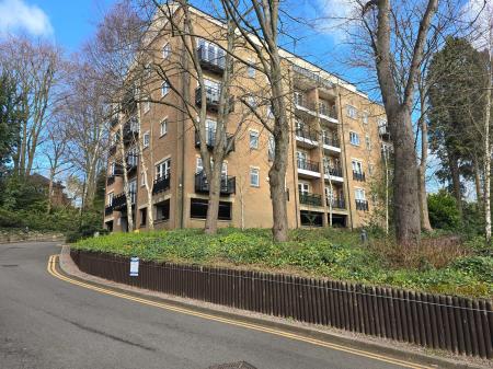 Caversham Place, Sutton Coldfield, Sutton Coldfield, B73