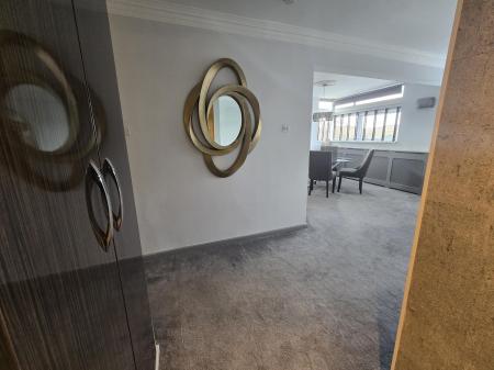 3 bedroom Apartment to let in Monmouth Drive, Sutton Coldfield, Sutton Coldfield, B73