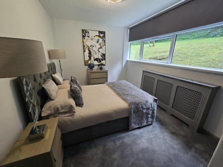 3 bedroom Apartment to let in Monmouth Drive, Sutton Coldfield, Sutton Coldfield, B73