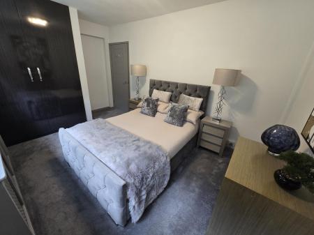 3 bedroom Apartment to let in Monmouth Drive, Sutton Coldfield, Sutton Coldfield, B73