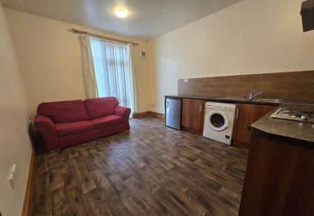 1 bedroom Flat to let in Harrison Road, Erdington, Birmingham, B24