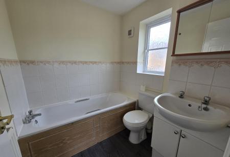 2 bedroom Semi-detached house to let in Marlpit Rise, Sutton Coldfield, B75