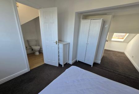 4 bedroom Semi-detached house to let in Boldmere Road, Boldmere, Sutton Coldfield, B73