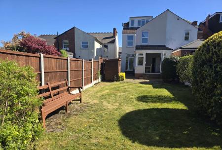 4 bedroom Semi-detached house to let in Boldmere Road, Boldmere, Sutton Coldfield, B73