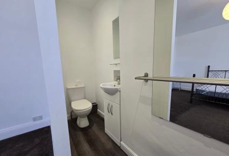 4 bedroom Semi-detached house to let in Boldmere Road, Boldmere, Sutton Coldfield, B73