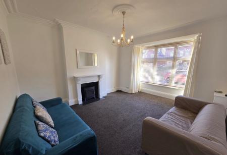 4 bedroom Semi-detached house to let in Boldmere Road, Boldmere, Sutton Coldfield, B73