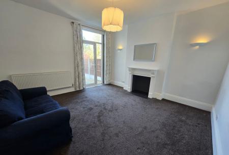 4 bedroom Semi-detached house to let in Boldmere Road, Boldmere, Sutton Coldfield, B73