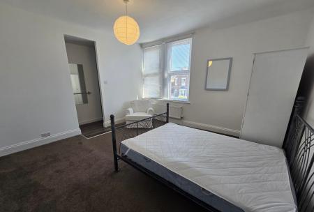 4 bedroom Semi-detached house to let in Boldmere Road, Boldmere, Sutton Coldfield, B73