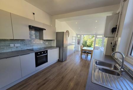 4 bedroom Semi-detached house to let in Boldmere Road, Boldmere, Sutton Coldfield, B73