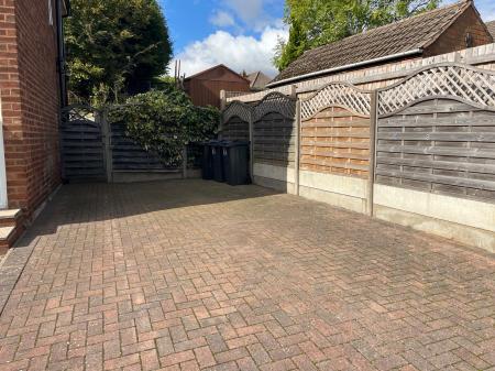 2 bedroom End of terrace house to let in Clarendon Road, Mere Green, Sutton Coldfield, B75
