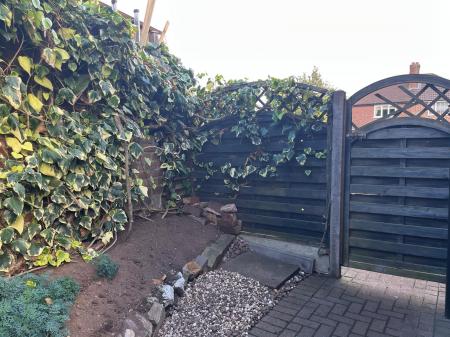2 bedroom End of terrace house to let in Clarendon Road, Mere Green, Sutton Coldfield, B75