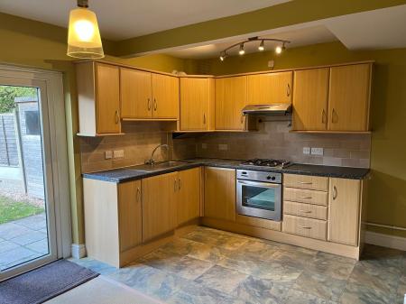 2 bedroom End of terrace house to let in Clarendon Road, Mere Green, Sutton Coldfield, B75