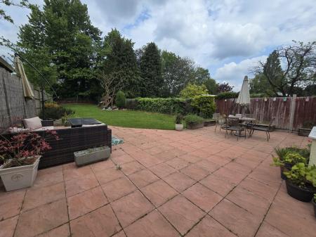 4 bedroom Detached house to let in College Road, Sutton Coldfield, Sutton Coldfield, B73