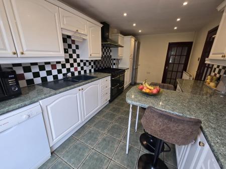 4 bedroom Detached house to let in College Road, Sutton Coldfield, Sutton Coldfield, B73