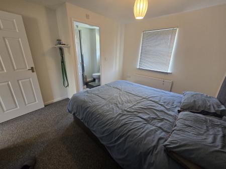 2 bedroom Terraced House to let in Gregory Road, Burntwood, WS7