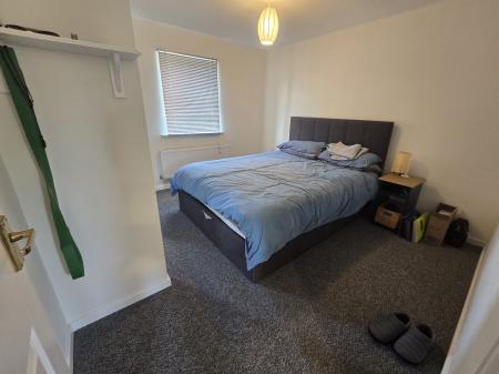 2 bedroom Terraced House to let in Gregory Road, Burntwood, WS7