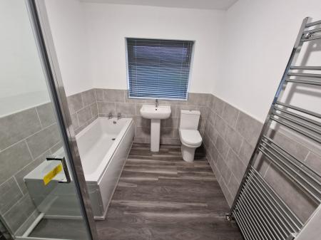 3 bedroom Bungalow to let in Rectory Road, Sutton Coldfield, B75