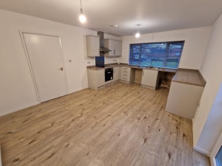3 bedroom Bungalow to let in Rectory Road, Sutton Coldfield, B75