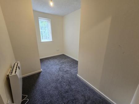 2 bedroom Flat to let in 59 Warwick Road, New Oscott, Sutton Coldfield, B73