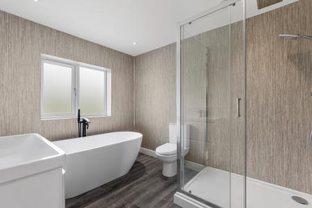 4 bedroom Detached house for sale in Shepherds Pool Road, Four Oaks, Sutton Coldfield, B75