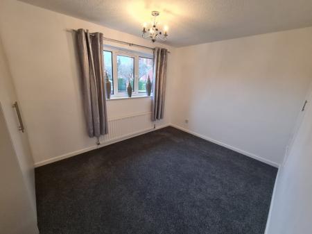 2 bedroom Semi-detached house to let in Crows Nest Close, Sutton Coldfield, B76