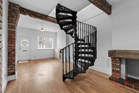 2 bedroom End of terrace house for sale in Tower Road, Sutton Coldfield, B75