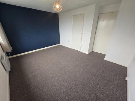 2 bedroom Flat to let in Moorfield Drive, Sutton Coldfield, Sutton Coldfield, B73