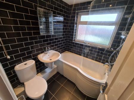2 bedroom Semi-detached house to let in Turchill Drive, Sutton Coldfield, B76