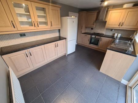 2 bedroom Semi-detached house to let in Turchill Drive, Sutton Coldfield, B76