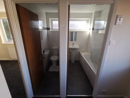 3 bedroom Semi-detached house to let in Stourton Close, Sutton Coldfield, B76