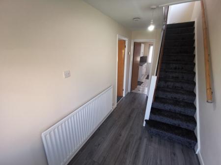 3 bedroom Semi-detached house to let in Stourton Close, Sutton Coldfield, B76
