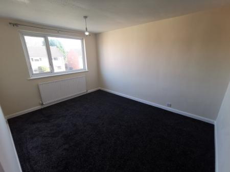 3 bedroom Semi-detached house to let in Stourton Close, Sutton Coldfield, B76
