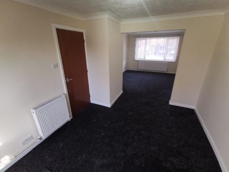 3 bedroom Semi-detached house to let in Stourton Close, Sutton Coldfield, B76