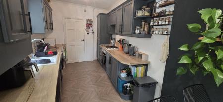 3 bedroom Terraced House to let in Chester Road, New Oscott, Sutton Coldfield, B73