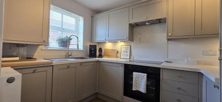 2 bedroom Terraced House to let in Gregory Road, Burntwood, WS7
