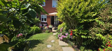 2 bedroom Terraced House to let in Gregory Road, Burntwood, WS7